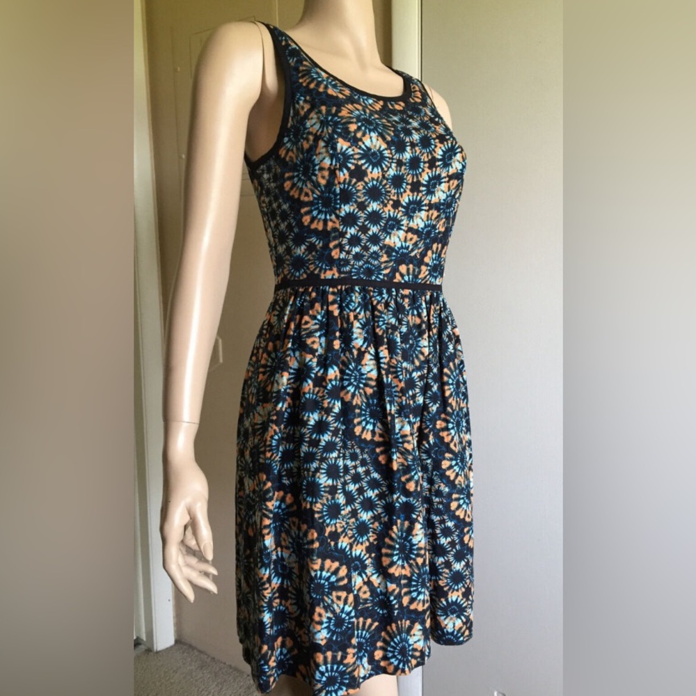 Kenzie size medium sleeveless tie dye/ firework  linen dress